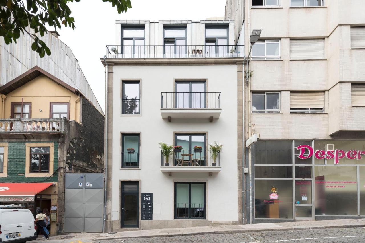Lovelystay - Flat W/ Ac & Balcony Apartment *